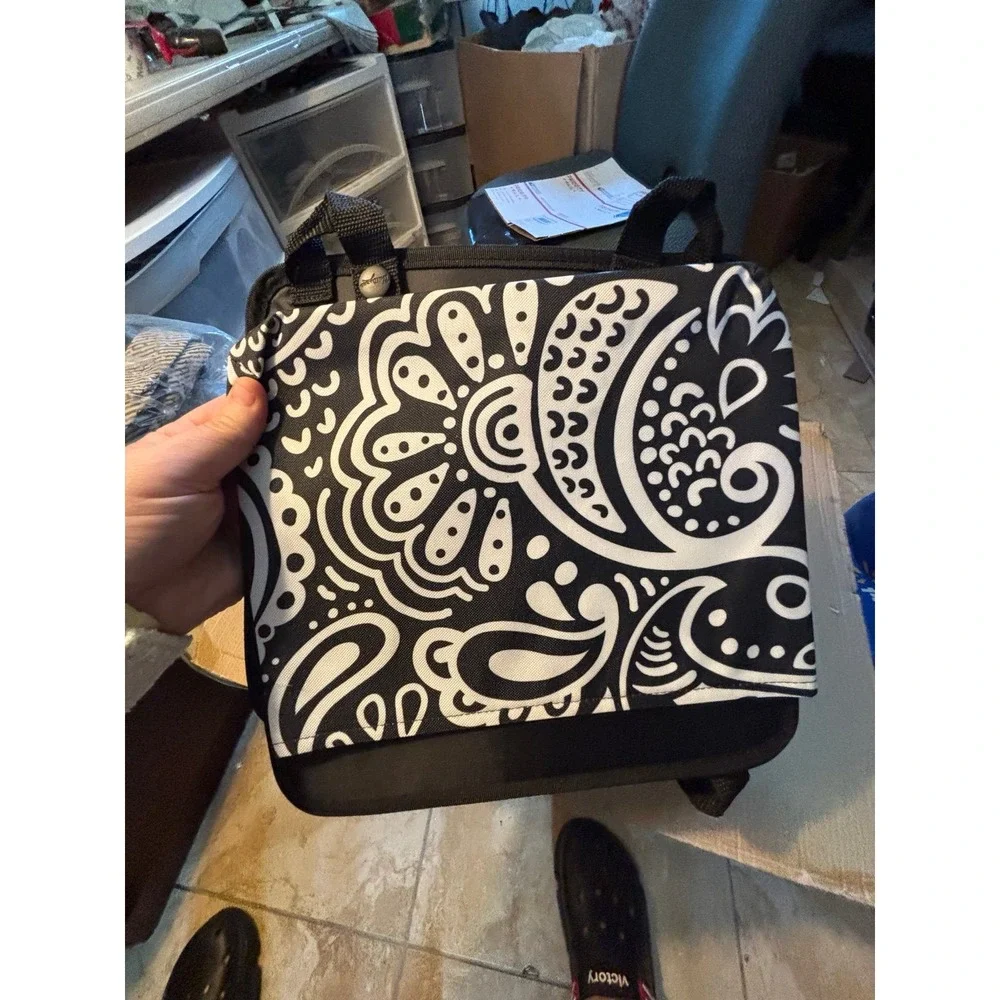 Thirty One Oh Snap Pocket in Black Playful Parade